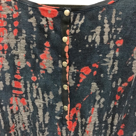 Language Top - Picture 4 of 5